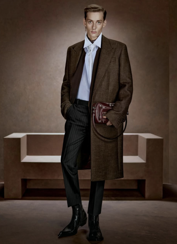 PFW 2026: Acne Studios redefine la elegancia en Paris